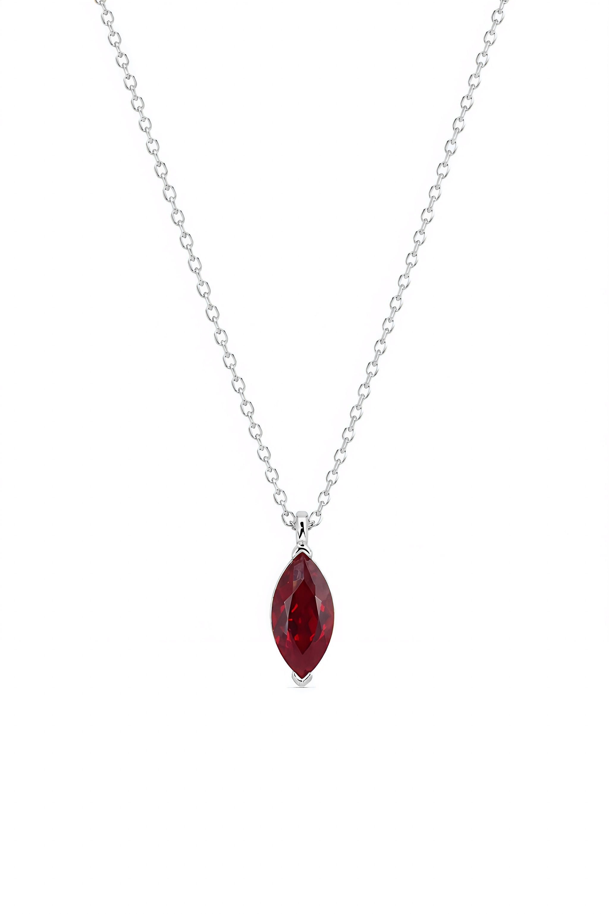 Diana Necklace in Silver