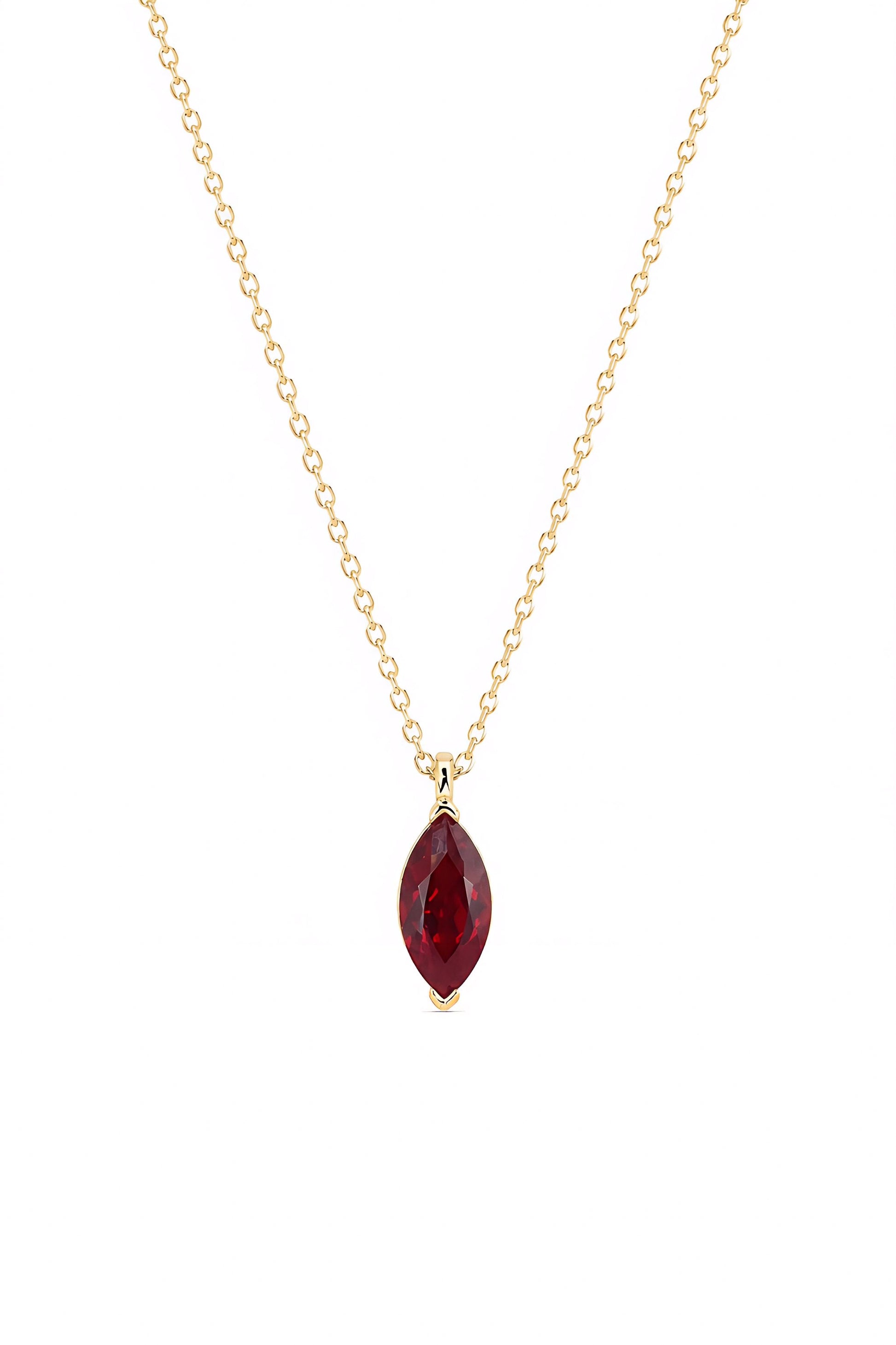 Diana Necklace in Gold