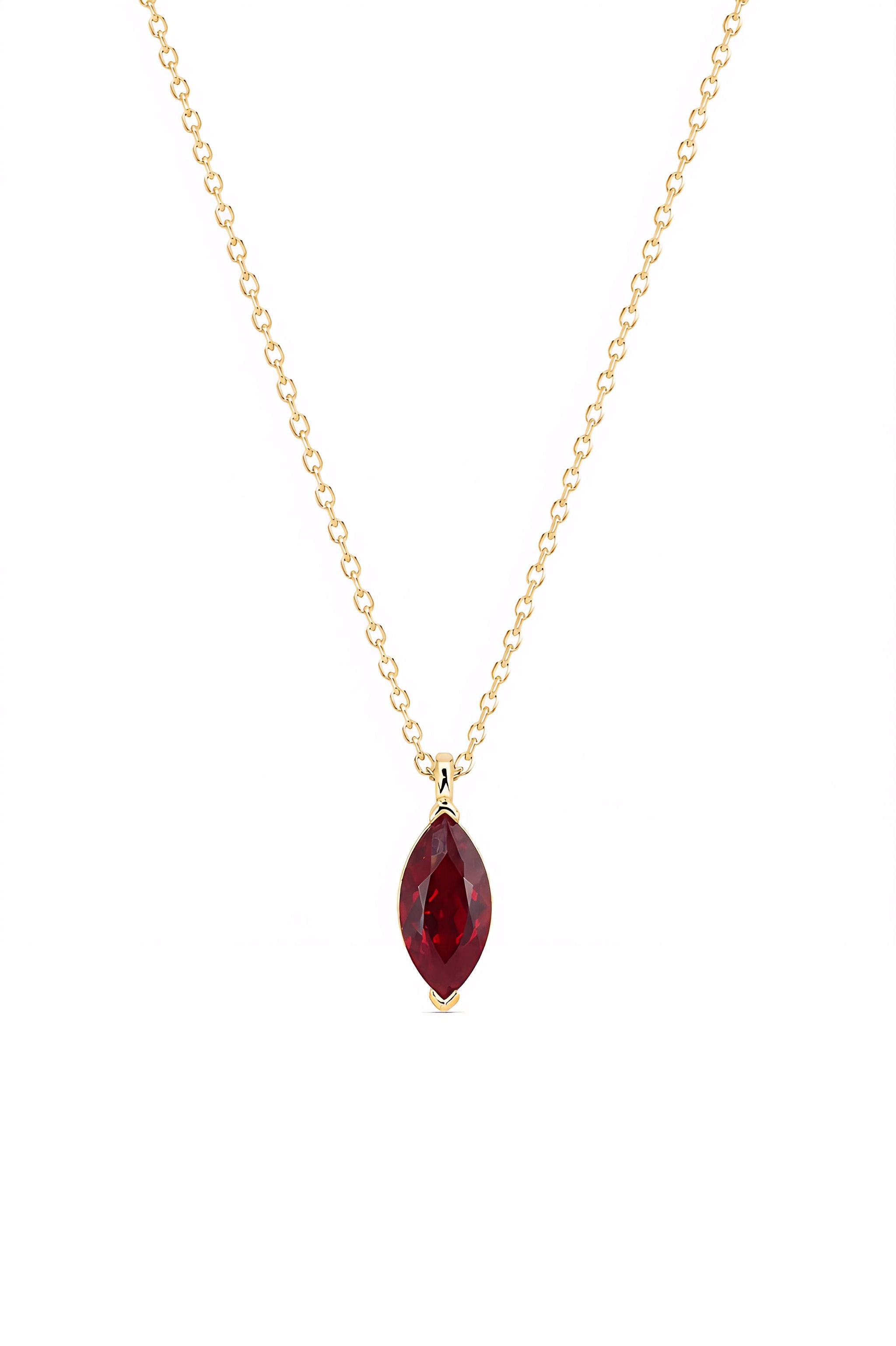 Diana Necklace in Gold